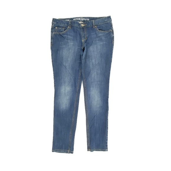 Mossimo Skinny Women's size 13 Short Dark Wash Blue Denim jeans - Picture 1 of 3